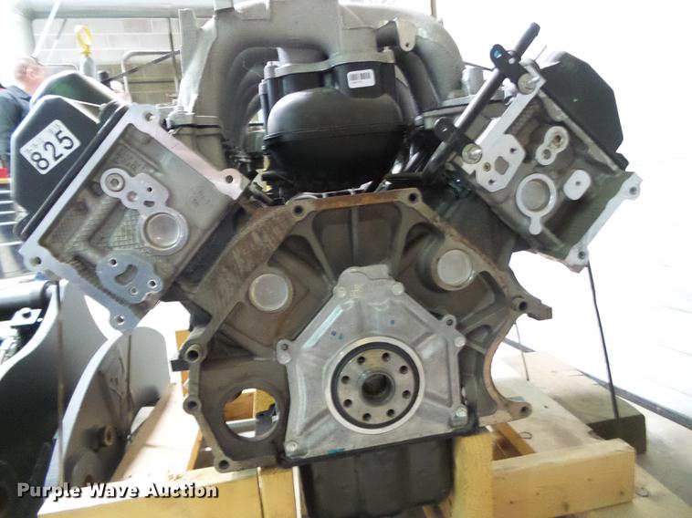 image for item DF2860 2013 Generac GLPNGDQT-100 6.8L V10 natural gas engine