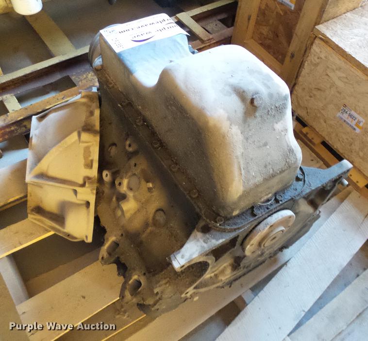 image for item DF2861 Ford V8 gas engine