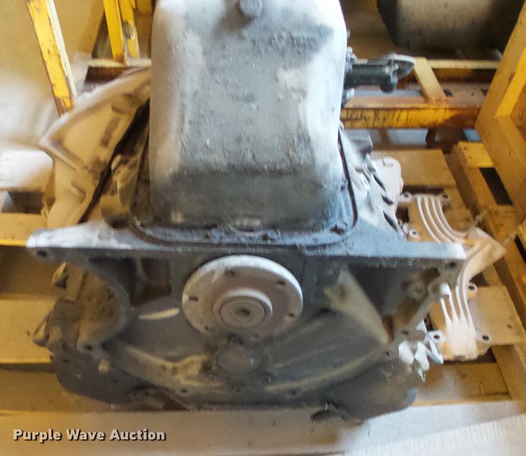 image for item DF2861 Ford V8 gas engine