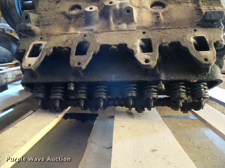 image for item DF2861 Ford V8 gas engine