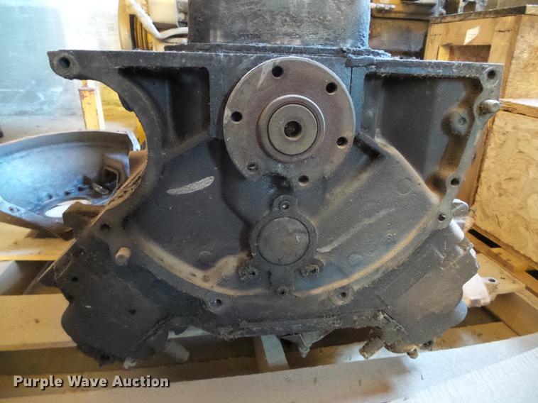 image for item DF2861 Ford V8 gas engine