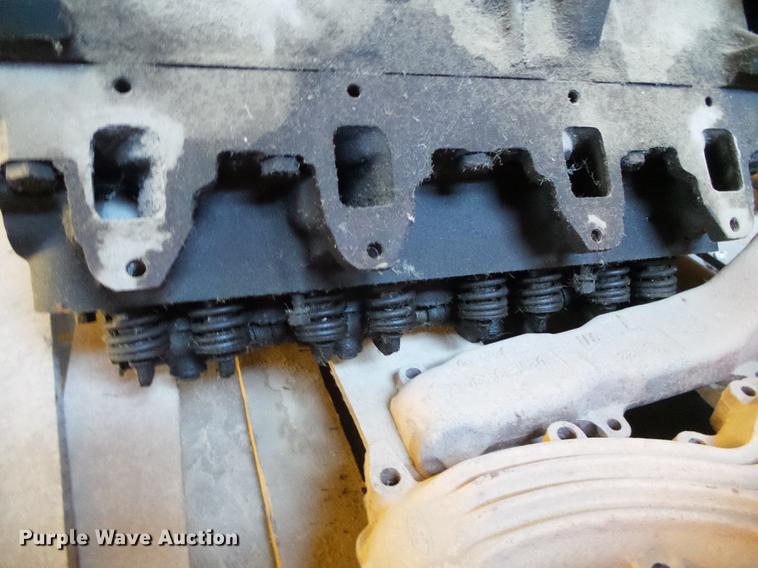 image for item DF2861 Ford V8 gas engine