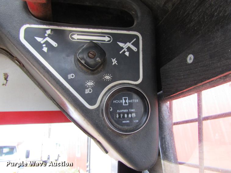 image for item DF3884 1988 Mustang 342 skid steer