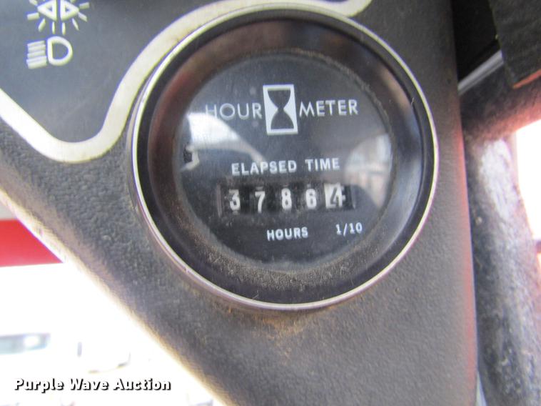 image for item DF3884 1988 Mustang 342 skid steer