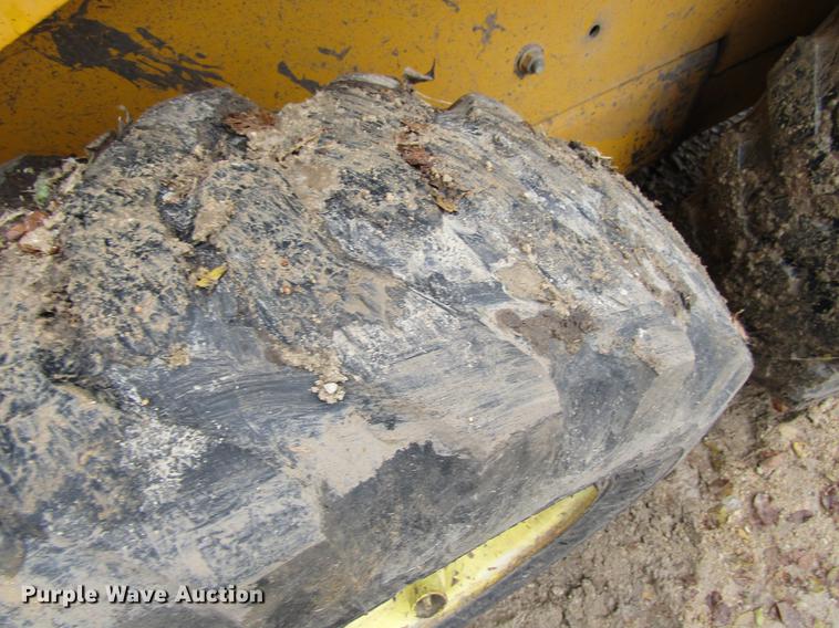image for item DF3884 1988 Mustang 342 skid steer