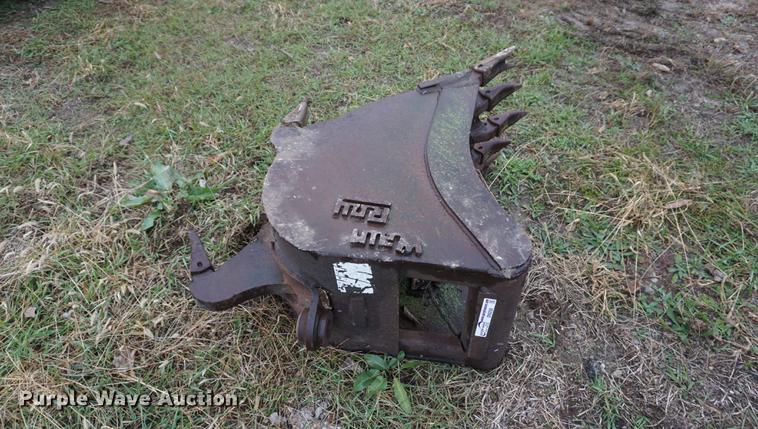 image for item DI9258 Wain Roy 18"W ripper bucket