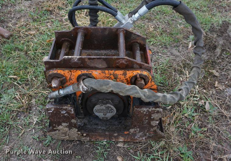 Stanley vibratory plate compactor in Leavenworth, KS | Item DI9259 sold