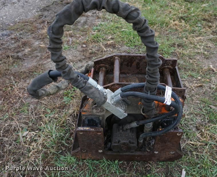 image for item DI9259 Stanley vibratory plate compactor