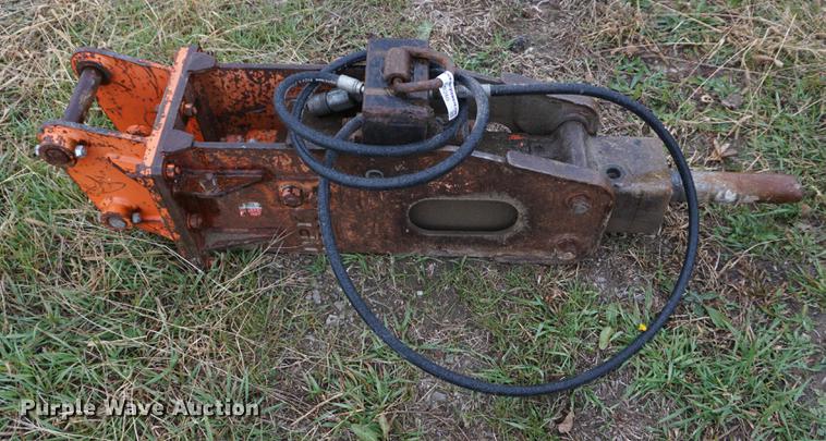 image for item DI9260 NPK 203 breaker