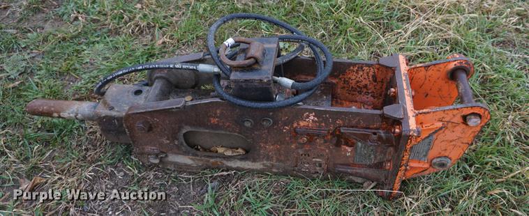 image for item DI9260 NPK 203 breaker