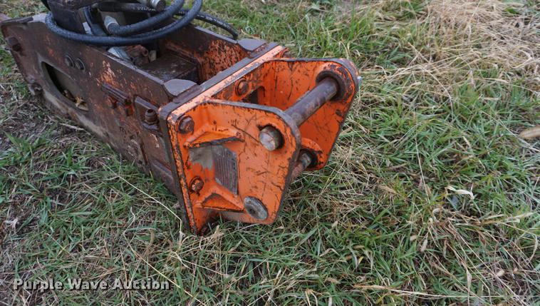 image for item DI9260 NPK 203 breaker