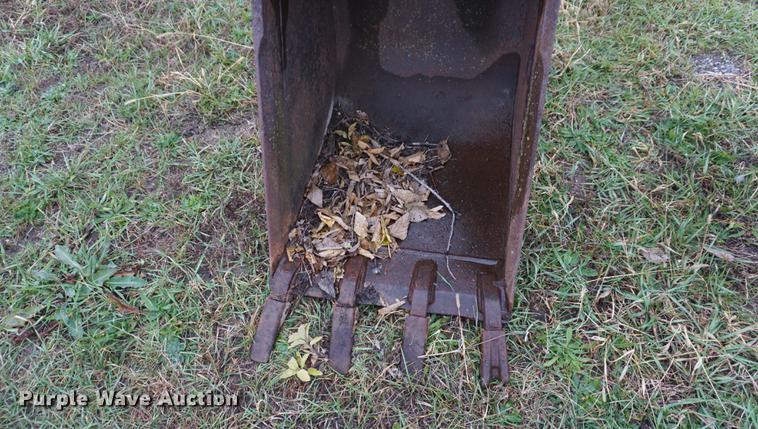 image for item DI9261 (4) Wain Roy excavator buckets