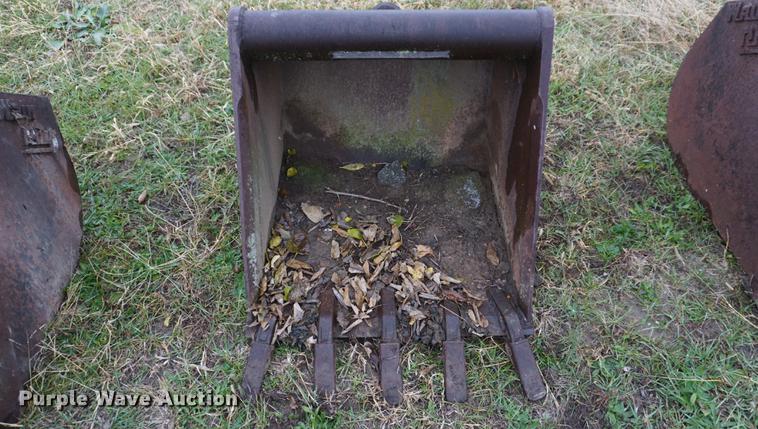 image for item DI9261 (4) Wain Roy excavator buckets