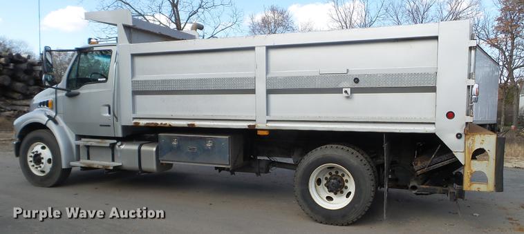 image for item DX9661 2007 Sterling Aceterra truck