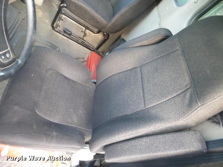 image for item DX9661 2007 Sterling Aceterra truck