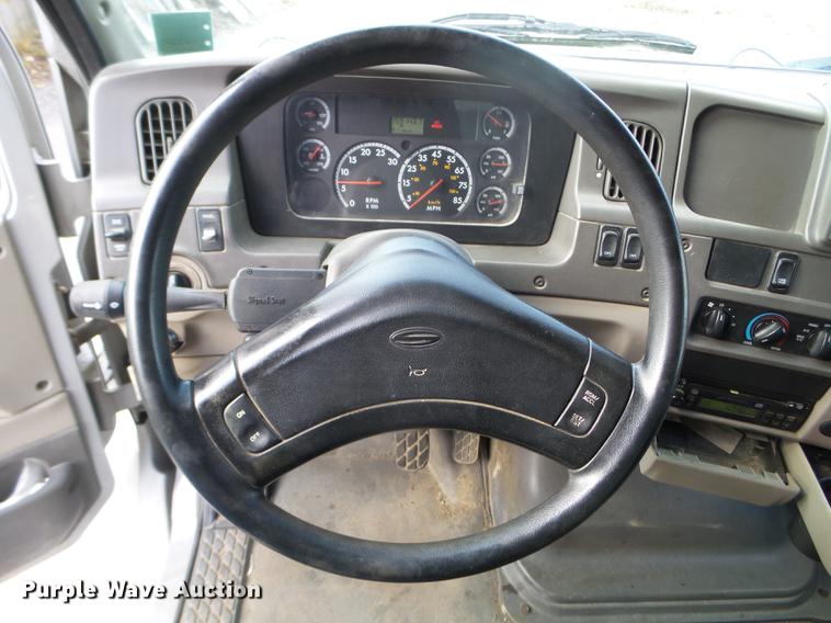 image for item DX9661 2007 Sterling Aceterra truck