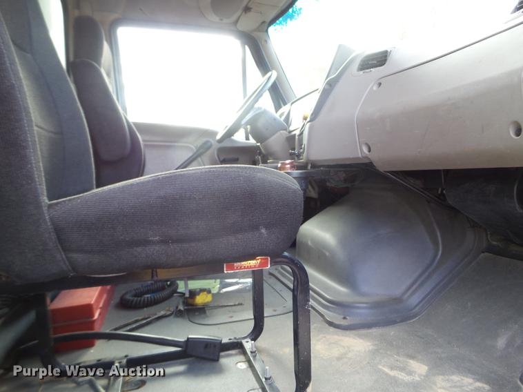 image for item DX9661 2007 Sterling Aceterra truck