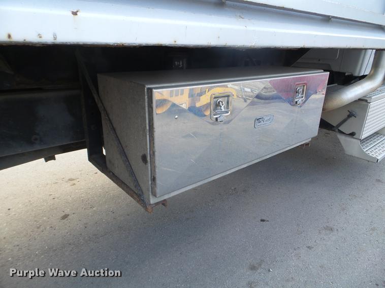 image for item DX9661 2007 Sterling Aceterra truck