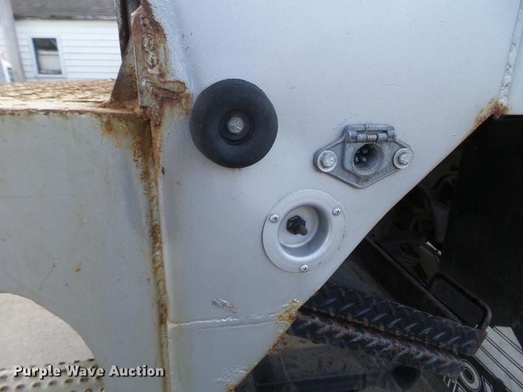 image for item DX9661 2007 Sterling Aceterra truck