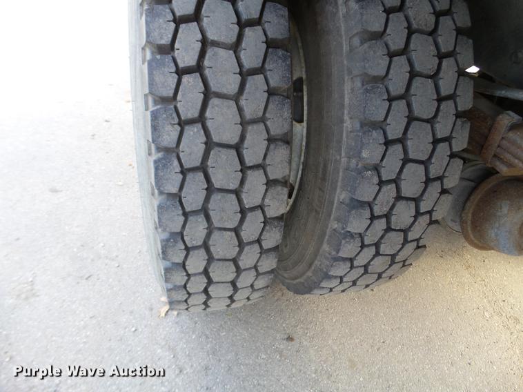 image for item DX9661 2007 Sterling Aceterra truck