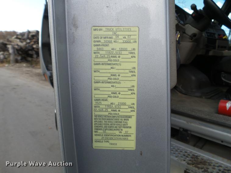 image for item DX9661 2007 Sterling Aceterra truck