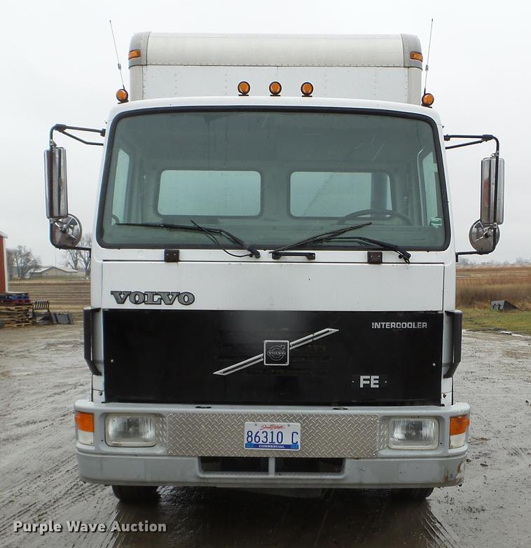 image for item DX9707 1993 Volvo FE box truck