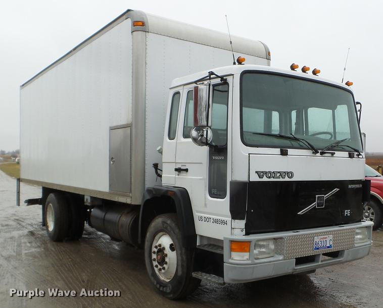 image for item DX9707 1993 Volvo FE box truck