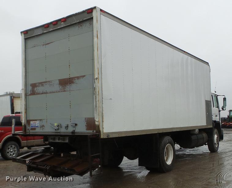 image for item DX9707 1993 Volvo FE box truck