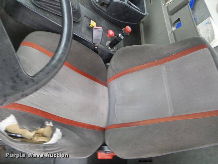 image for item DX9707 1993 Volvo FE box truck