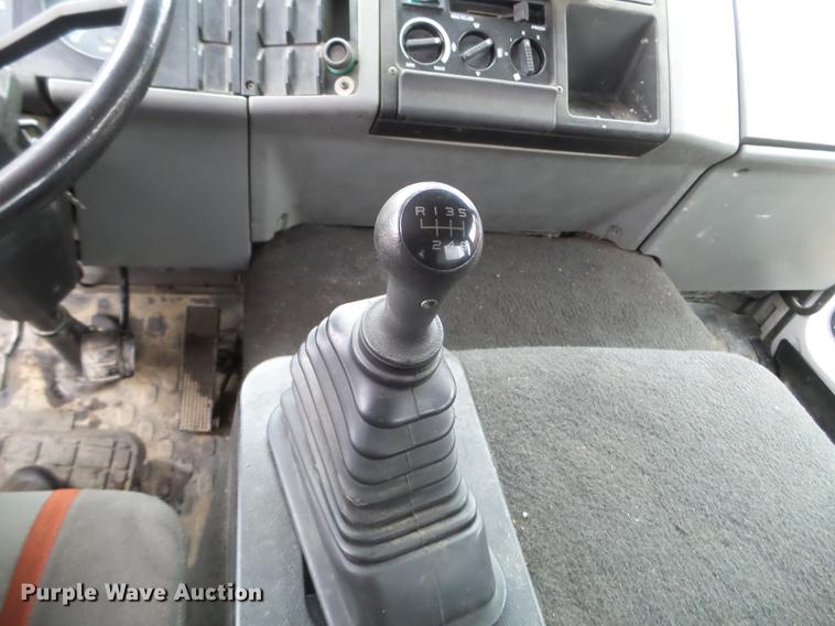 image for item DX9707 1993 Volvo FE box truck