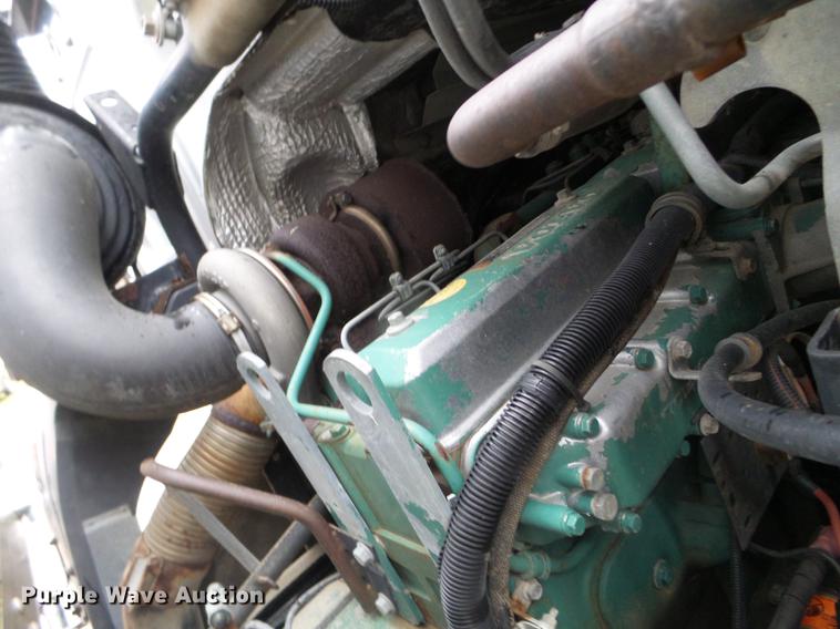 image for item DX9707 1993 Volvo FE box truck