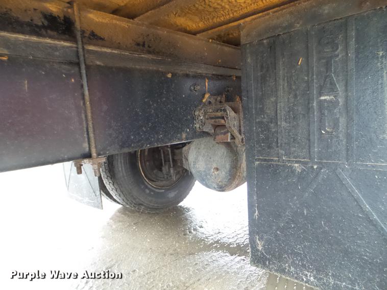 image for item DX9707 1993 Volvo FE box truck