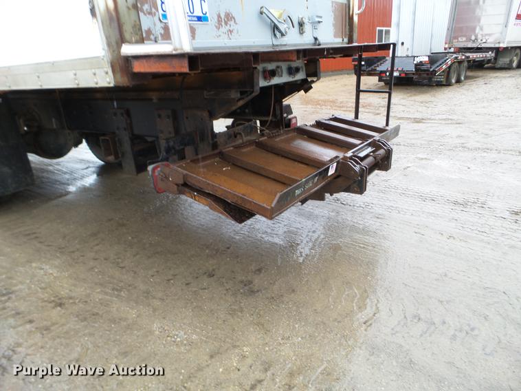 image for item DX9707 1993 Volvo FE box truck