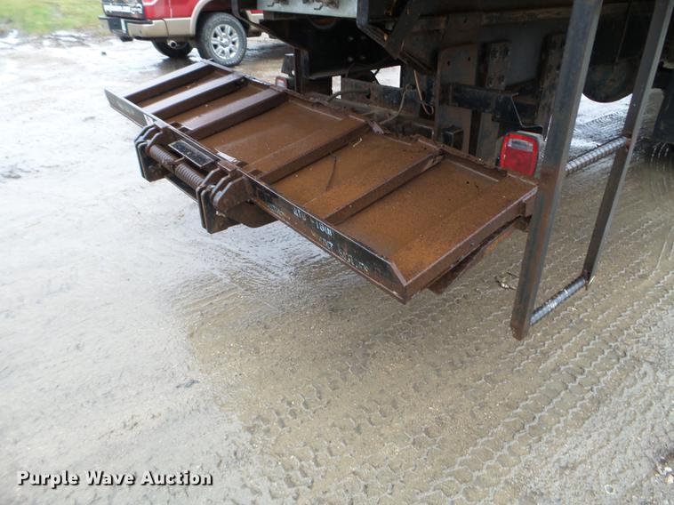 image for item DX9707 1993 Volvo FE box truck