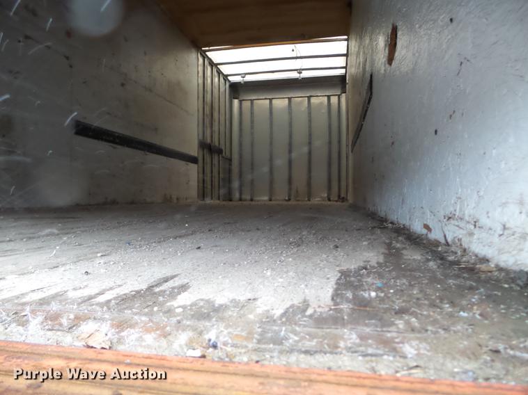 image for item DX9707 1993 Volvo FE box truck