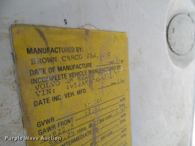 image for item DX9707 1993 Volvo FE box truck