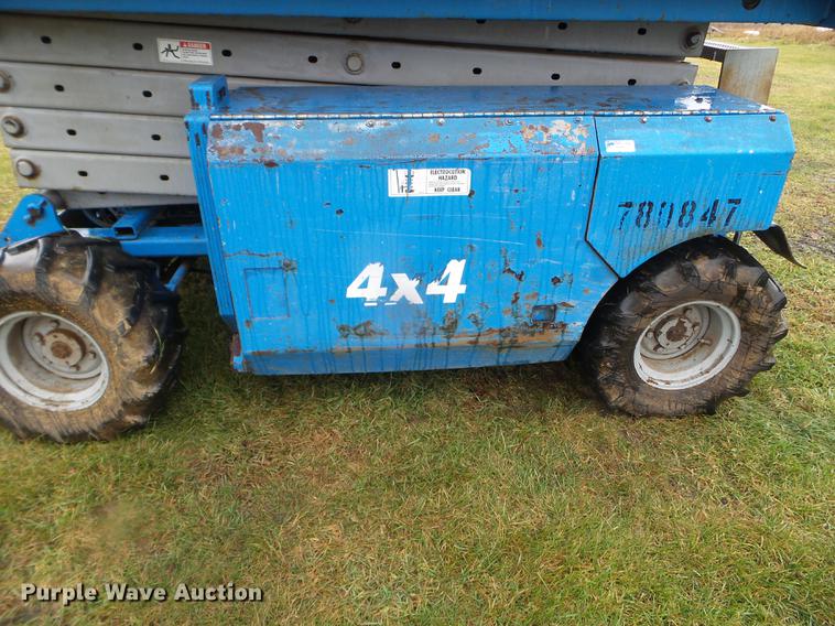 image for item DX9708 2000 Genie GS-3268 scissor lift
