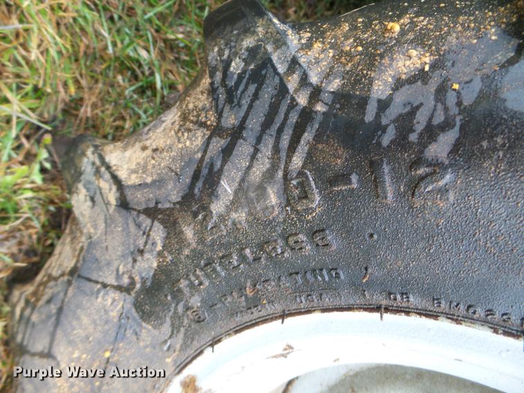 image for item DX9708 2000 Genie GS-3268 scissor lift