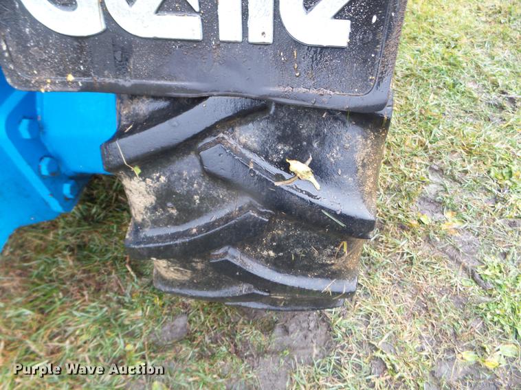 image for item DX9708 2000 Genie GS-3268 scissor lift