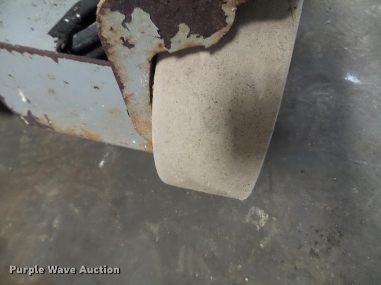 image for item DX9709 Skyjack SJIII 3219 scissor lift