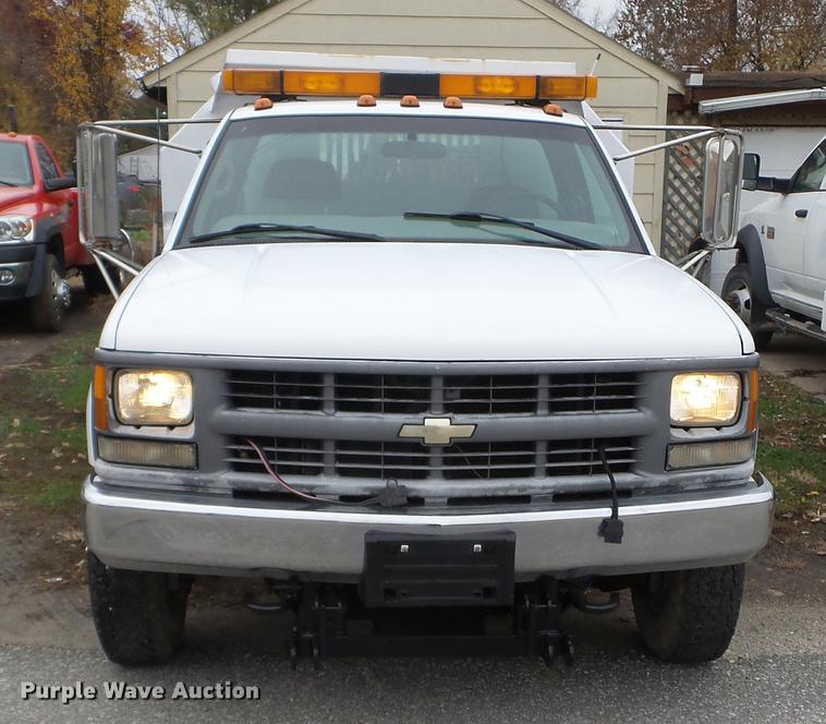 image for item DX9719 1999 Chevrolet K3500 flat dump bed pickup truck
