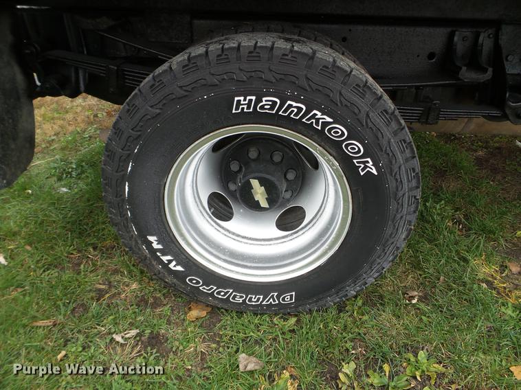 image for item DX9719 1999 Chevrolet K3500 flat dump bed pickup truck