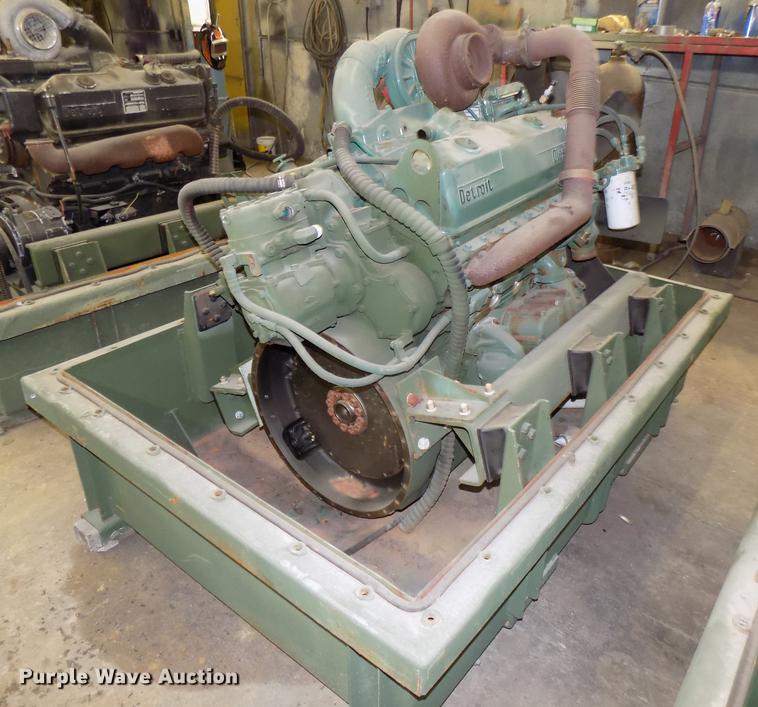 image for item DZ9598 Detroit Diesel 8083-7K92 V8 turbo diesel engine