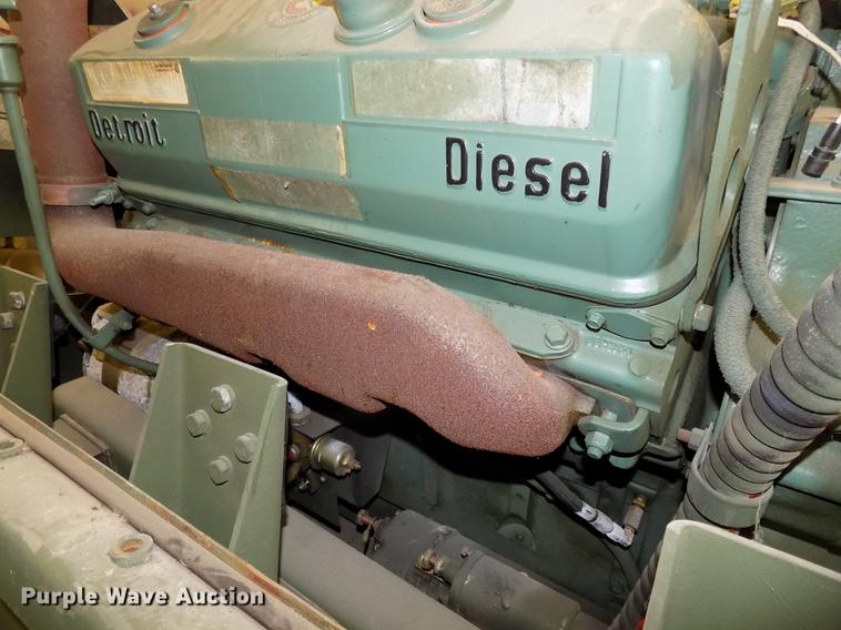 image for item DZ9598 Detroit Diesel 8083-7K92 V8 turbo diesel engine