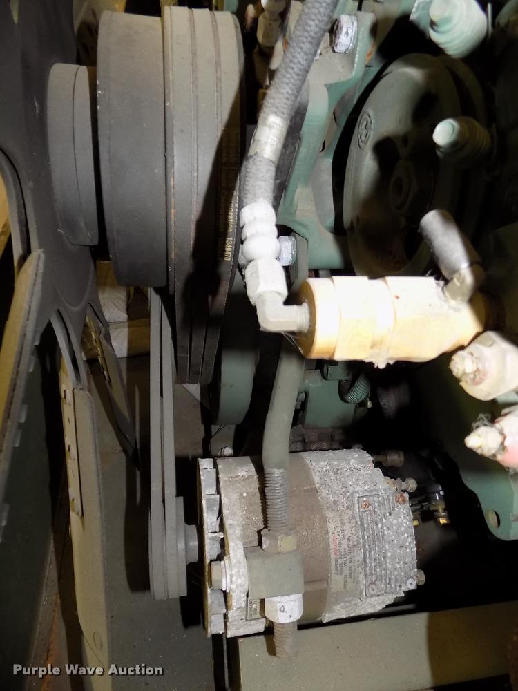 image for item DZ9598 Detroit Diesel 8083-7K92 V8 turbo diesel engine