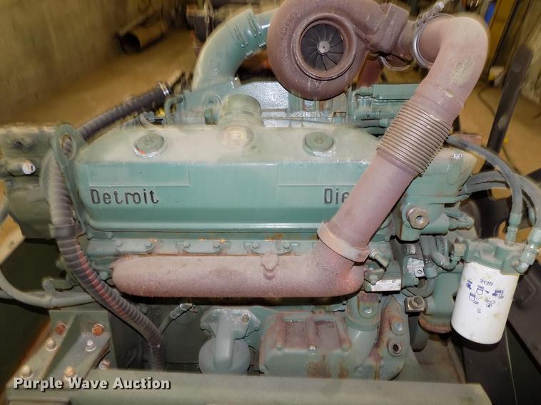 image for item DZ9598 Detroit Diesel 8083-7K92 V8 turbo diesel engine