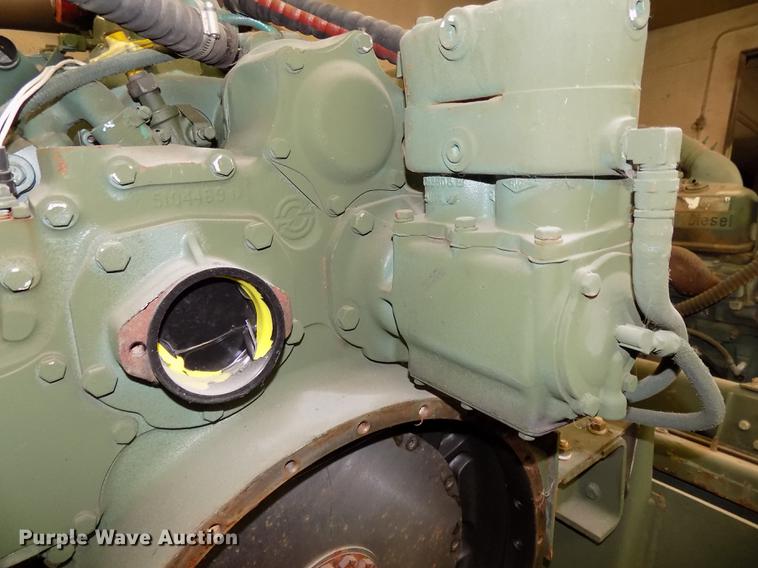 image for item DZ9598 Detroit Diesel 8083-7K92 V8 turbo diesel engine