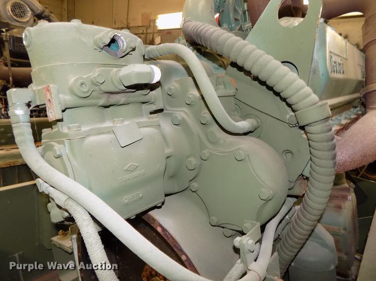 image for item DZ9598 Detroit Diesel 8083-7K92 V8 turbo diesel engine