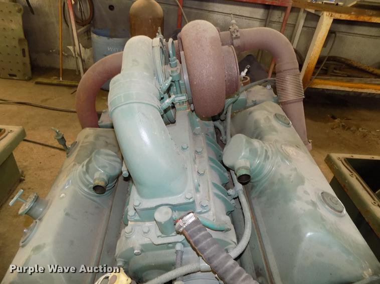 image for item DZ9598 Detroit Diesel 8083-7K92 V8 turbo diesel engine