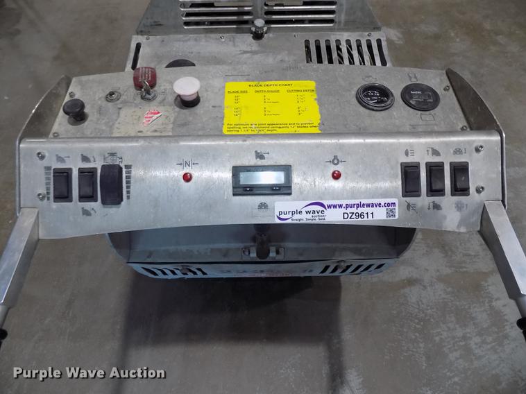 image for item DZ9611 2013 Soff Cut X4200 concrete saw